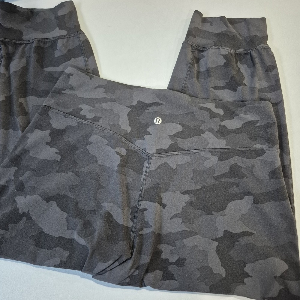 Lululemon Align Jogger Womens 10 Black Camo Crop High Rise Yoga Pockets Lounge
